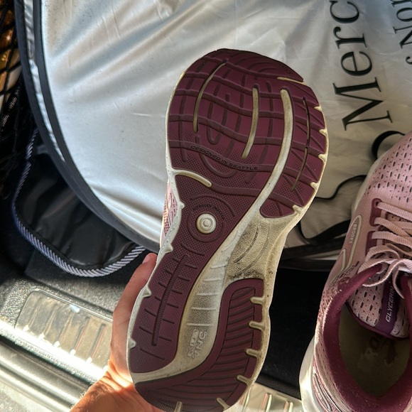 Brooks Women's Athletic Shoes in Pink and Maroon - Picture 3 of 6